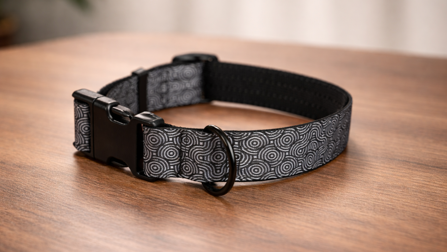 What Actually Matters in a Dog Collar (and What Doesn’t)